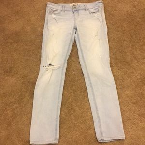 LAST CALL/ Light wash skinny jeans